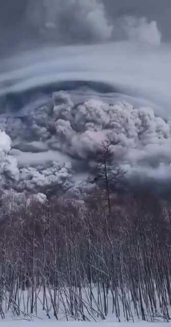 Massive eruption of Shiveluch volcano in Russia’s far eastern Kamchatka Peninsula