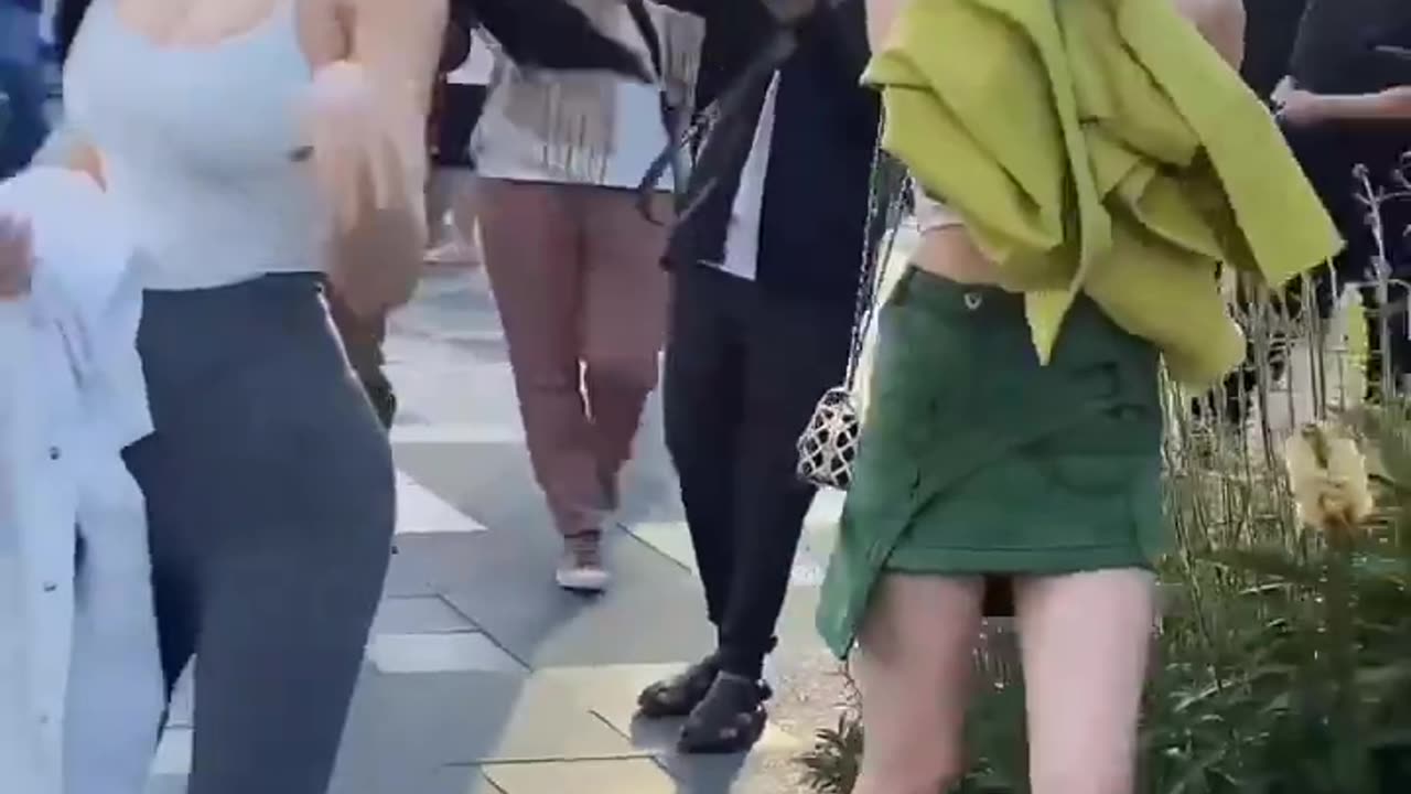 TikTok Asian street fashion