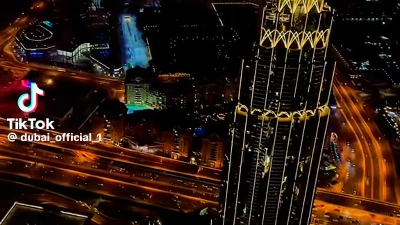 Night views of Dubai by mountain views 1