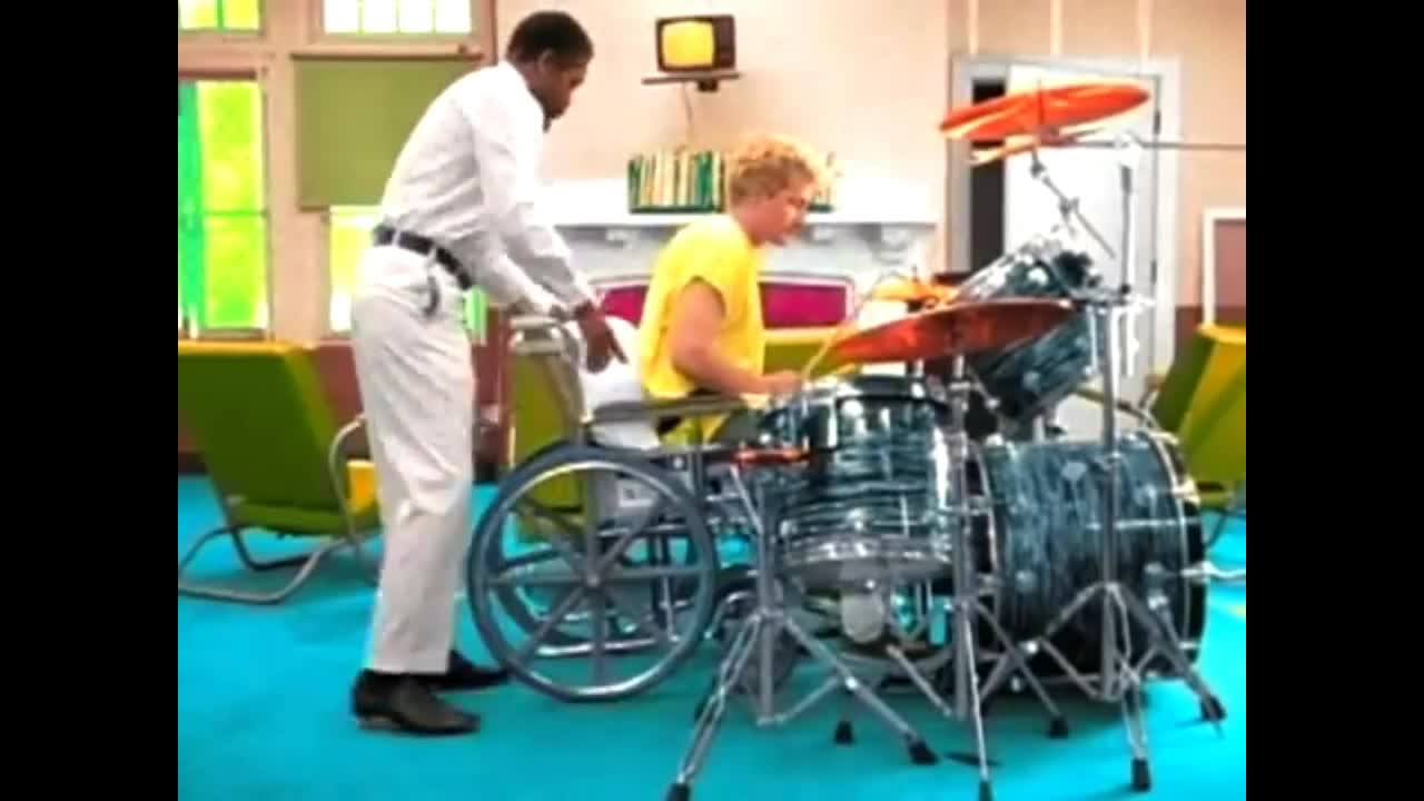 85 The Shoop Shoop Song Its in his Kiss - Cher MASHUP Basket Case - Green Day Fanedit