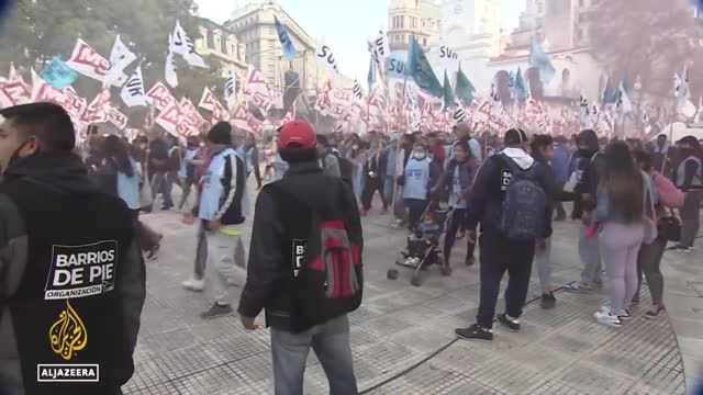 Argentine president urges unity as anti-government protests build