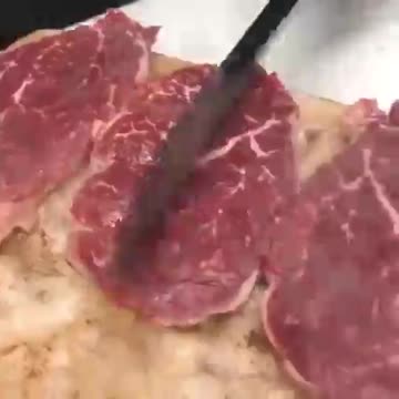 How to cook steak on a hot stone