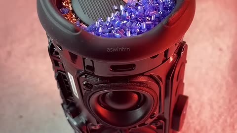 Heavy Speakers Bass Test - JBL Charge 5