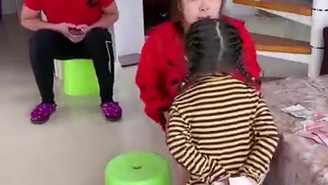 A New Mother and Daughter chinese funny video