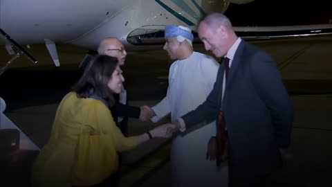 Nazanin Zaghari-Ratcliffe lands in Oman on way home to the UK