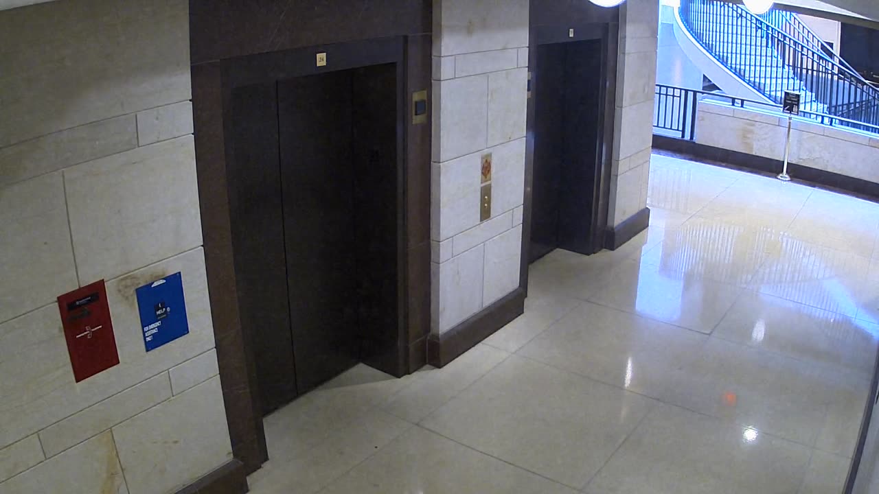 7050CVCLLElevator24-25Lobby_2021-01-06_09h29min12s707ms.mp4
