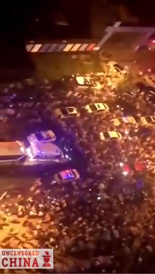 Protests right now in Chongqing.