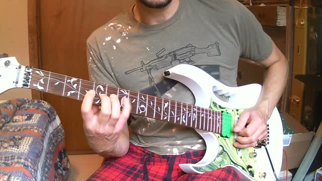 Lunch Time Guitar Jam #29- Some More Wah Fun with Satriani