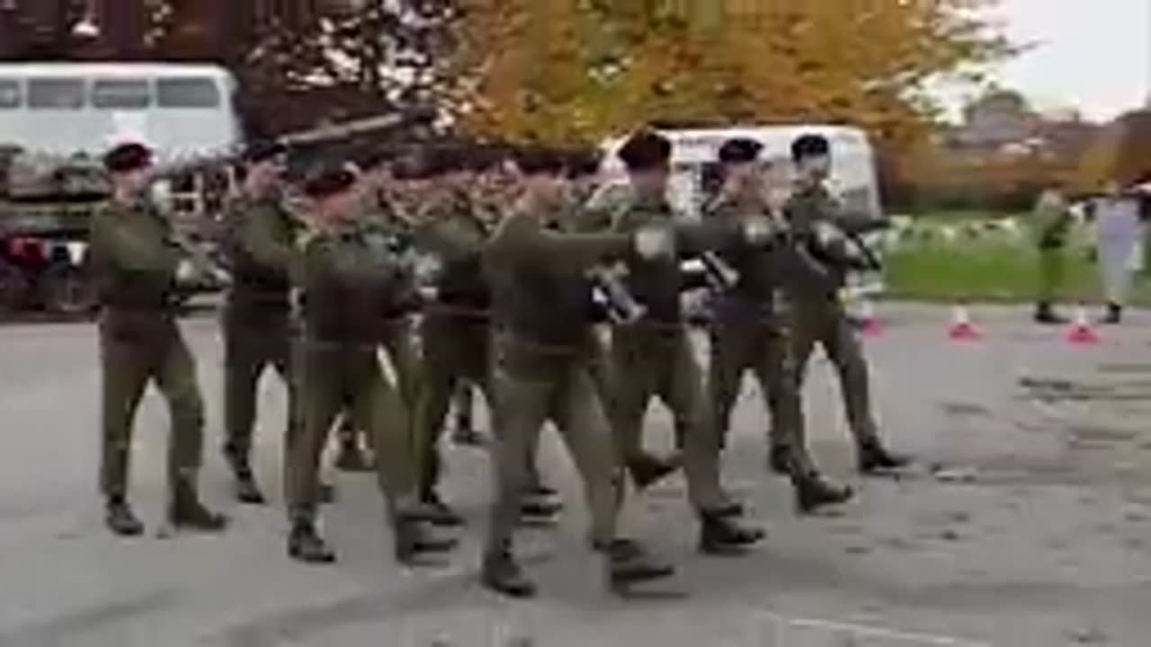 Funny Mr Bean Army Comedy!.😄😄😄