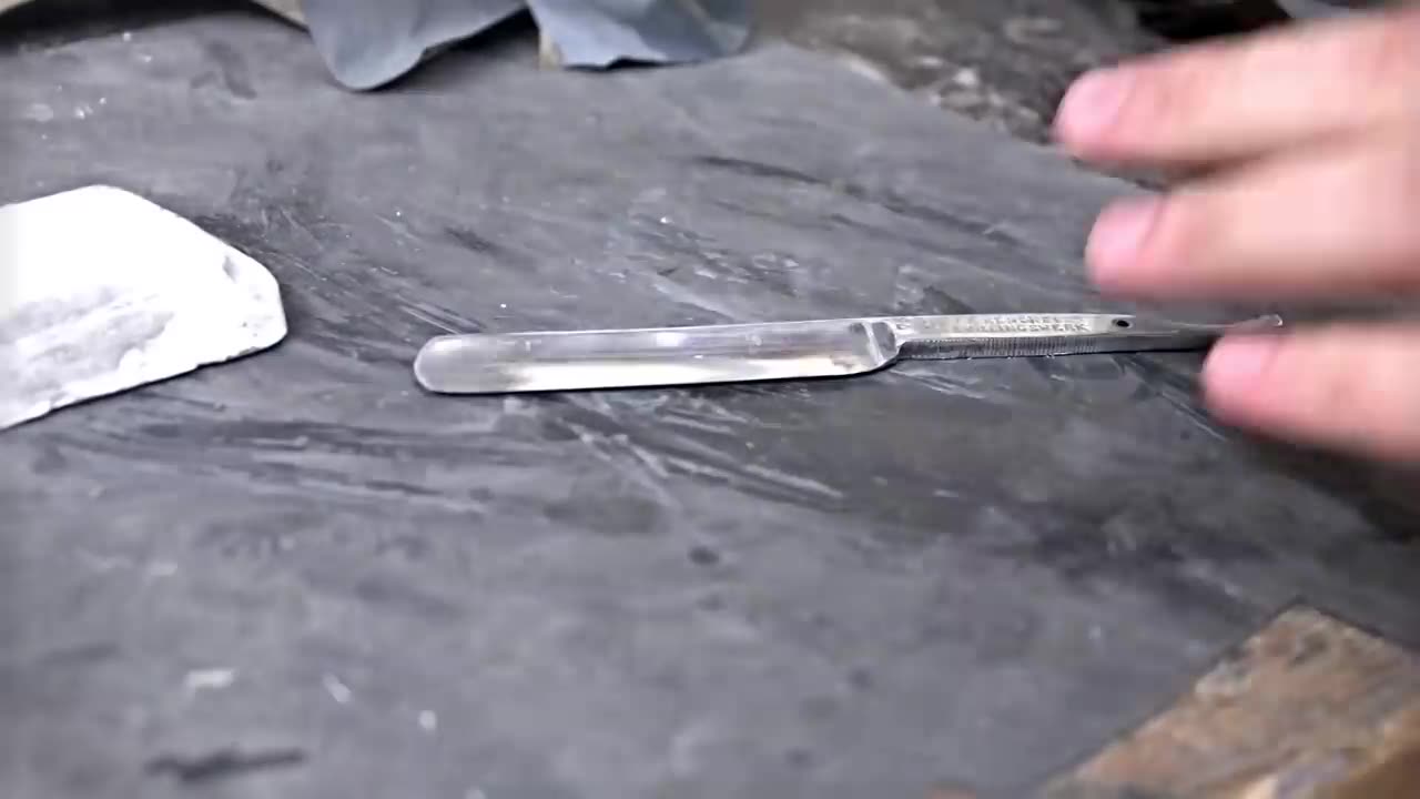 Restoring rusty old straight razor --- AF invention