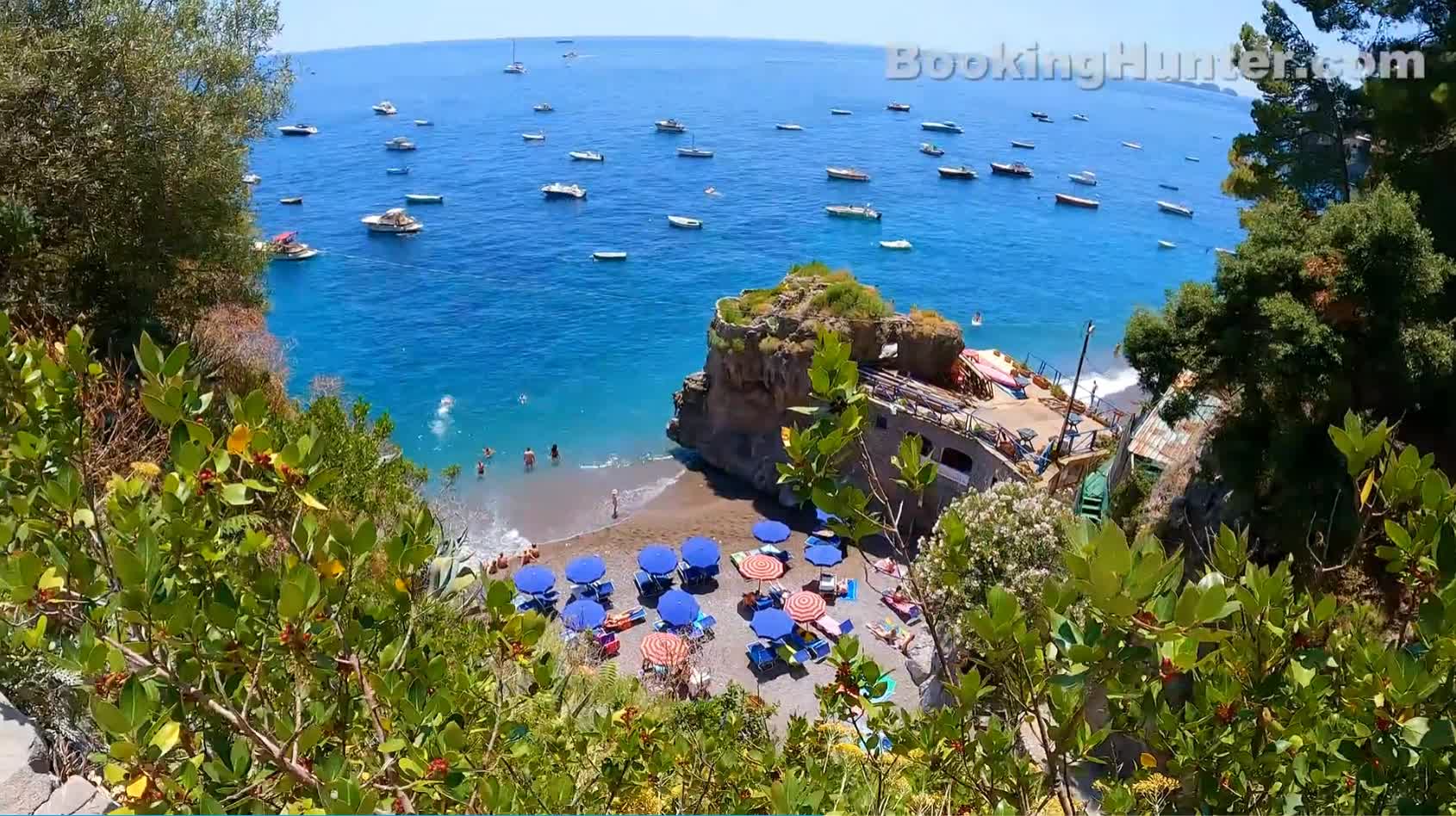 Hiking in Positano.rHTadx