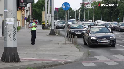 Manji zastoj na križanju Držićeve i Vukovarske