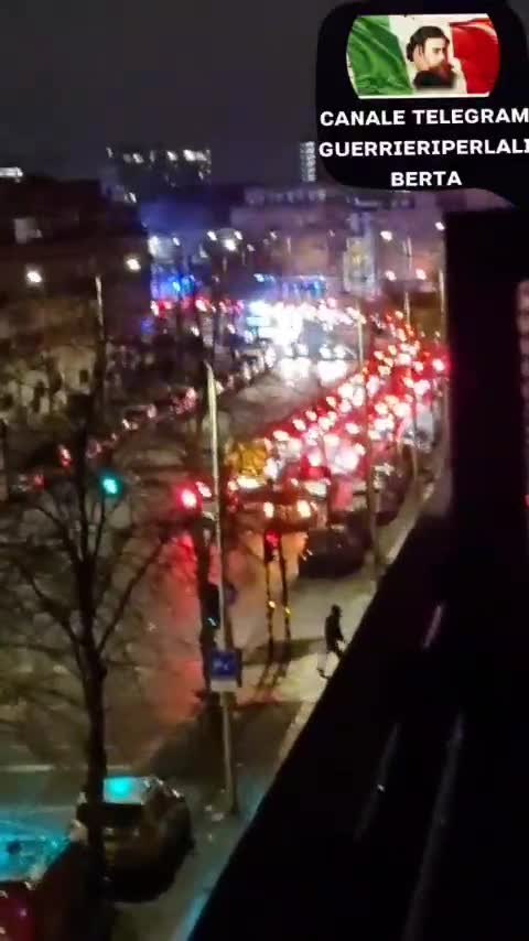 Netherlands civil unrest following vaccine passport protests (Nov. 20, 2021)