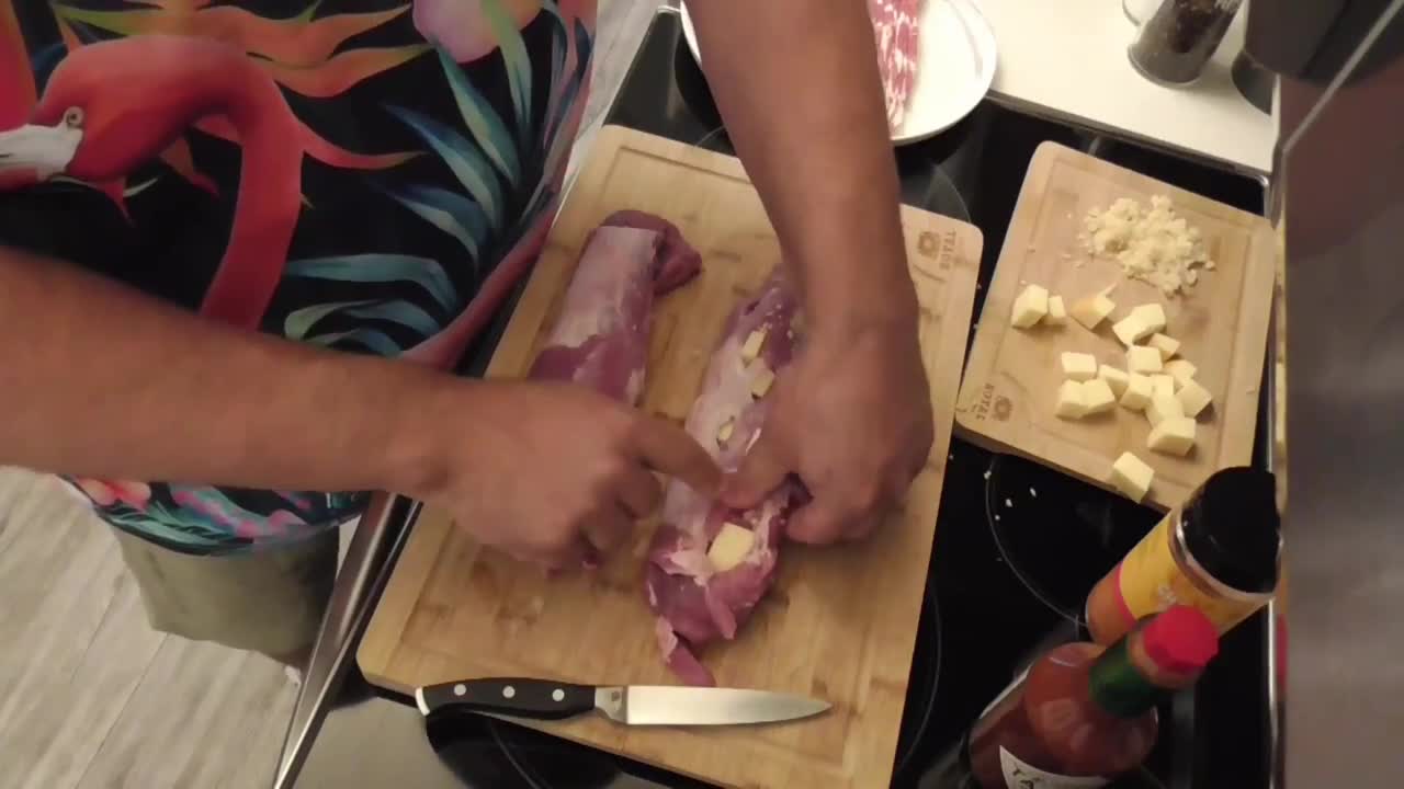 How to make stuffed pork tenderloin