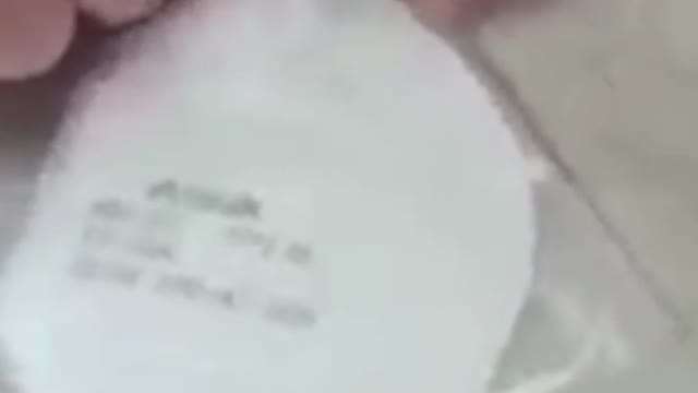 Strani parassiti sulle mascherine