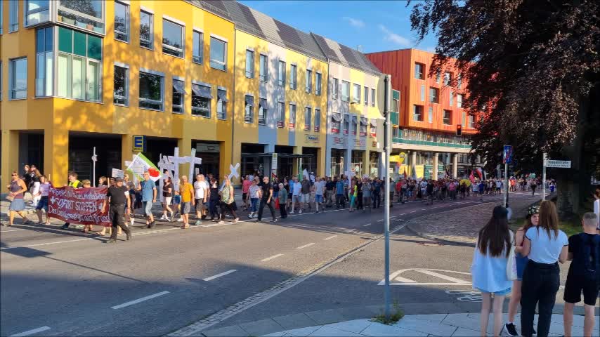 AUFZUG, Spaziergang - 74. MAHNWACHE - BAUTZEN, Kornmarkt, 04 07 2022