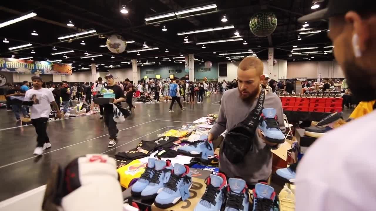 FAKE TRAVIS SCOTTS EXPOSED AT THE SNEAK CON