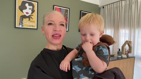 GOING TO THE HAIRDRESSER WITH MY TODDLER//