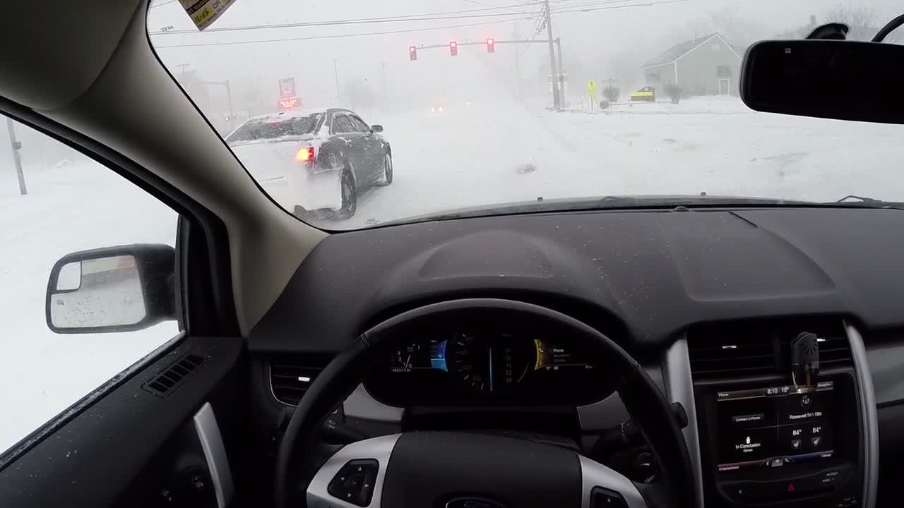Dunkin' Donuts is closed...That means things are serious!! (Maine Blizzard Footage)