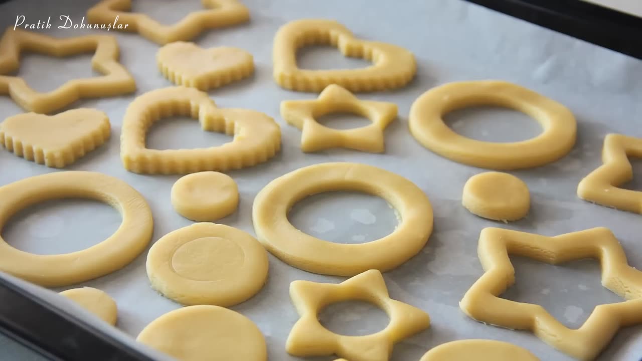 ***Glass Cookies | A Fun and Delicious Recipe***