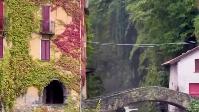 Fairytale boat rides through Lake Como, Italy ✨😍 This video was taken in The Nesso waterfall