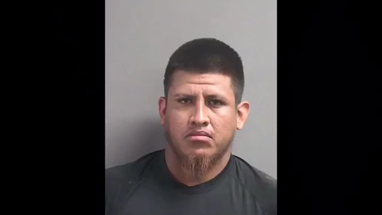Florida woman outsmarts illegal alien by calling 911 to order a pizza