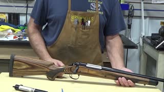 Remington 700 custom with focus on jeweling process