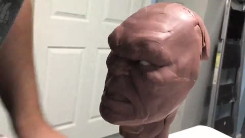 Shape The Facial Features Of The Hulk