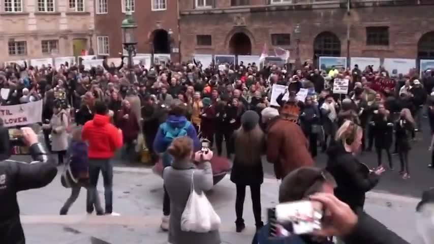 Denmark | Says No to Vaccination Law and Government Relents