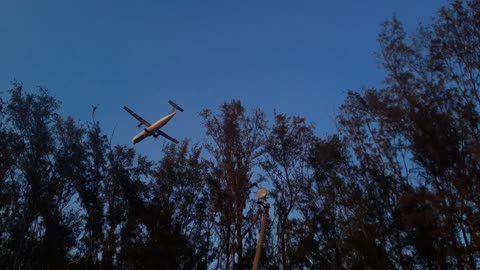 Watch the new video that will blow your mind as the plane moves in the sky