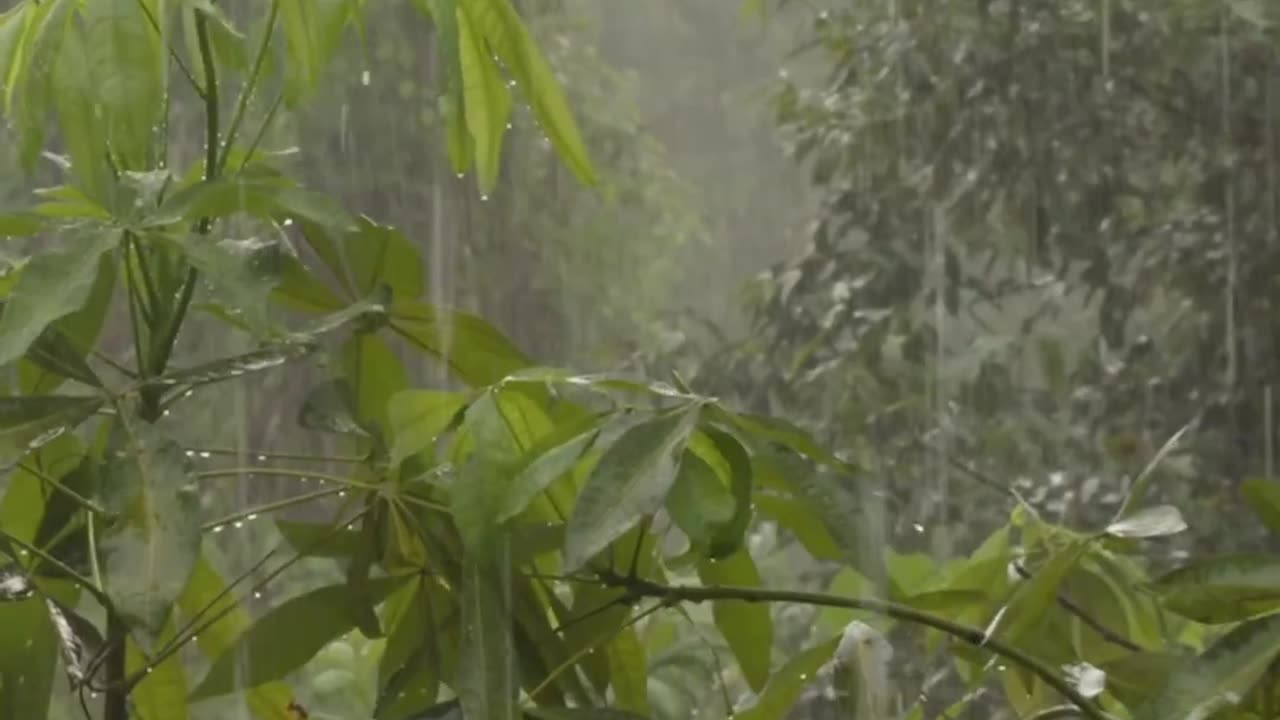 Earth rain vs Saturn rain #NASA #Spaceuniverse