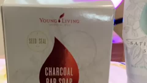 Charcoals soap cleanse the face