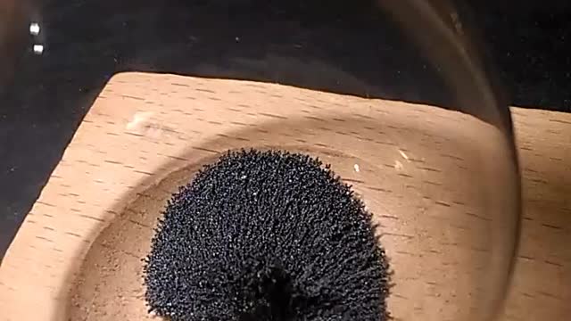 Magnetic Hourglass