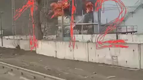 В Курской области после атаки беспилотника загорелся склад с горюче-смазочными материалами