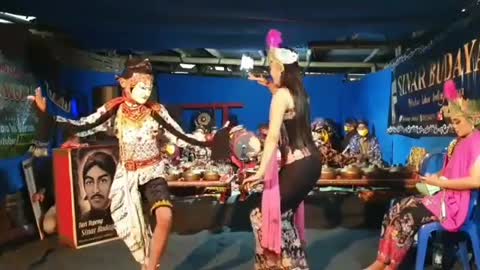 Gondang keli tari topeng khas wonosobo