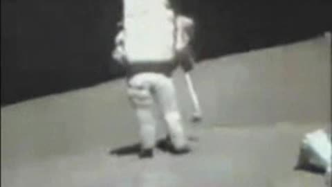 Moon Hoax -Astronauts Pretend To Take Photos in Fake Moon Bay