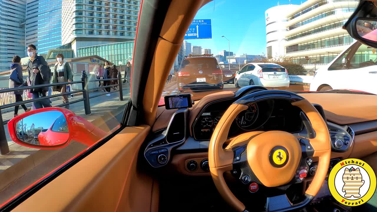 Reaction People video Ferrari from Japan