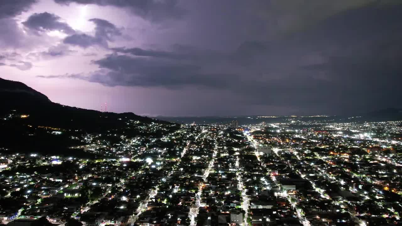 Noite linda de relãmpagos