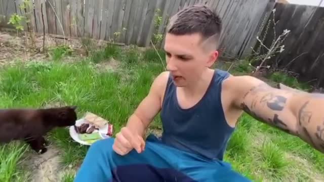 WARNING 18+ This Ukrainian nazi cannibal bastard eats the remains of a deceased soldier