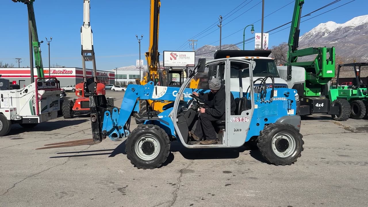 Telehandler Forklift 2014 Genie GTH-5519 5,500 LB 19' Reach Telescopic Fork Lift