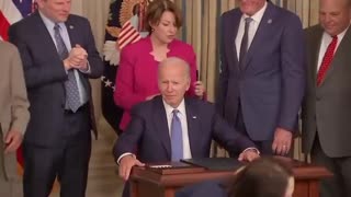 Biden SILENT As Reporters Ask Why He's Stopped Taking Questions From The Press