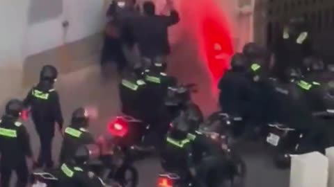 ΣΤΟ ΜΕΤΑΞΥ ΣΤΟ ΙΡΑΝ