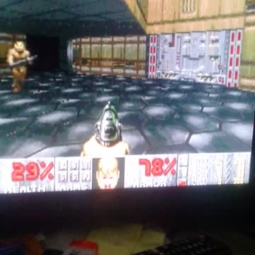 jogando doom fase 1 nintendl 64