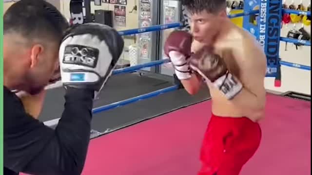 If Elon Musk did boxing...this is what it would look like! 😂🥊