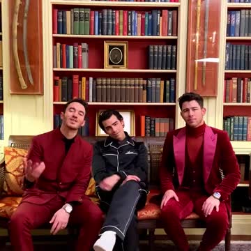 Biden hires Jonas Brothers to get more Americans injured from the Covid-19 Vaccine