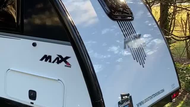 Little guy max