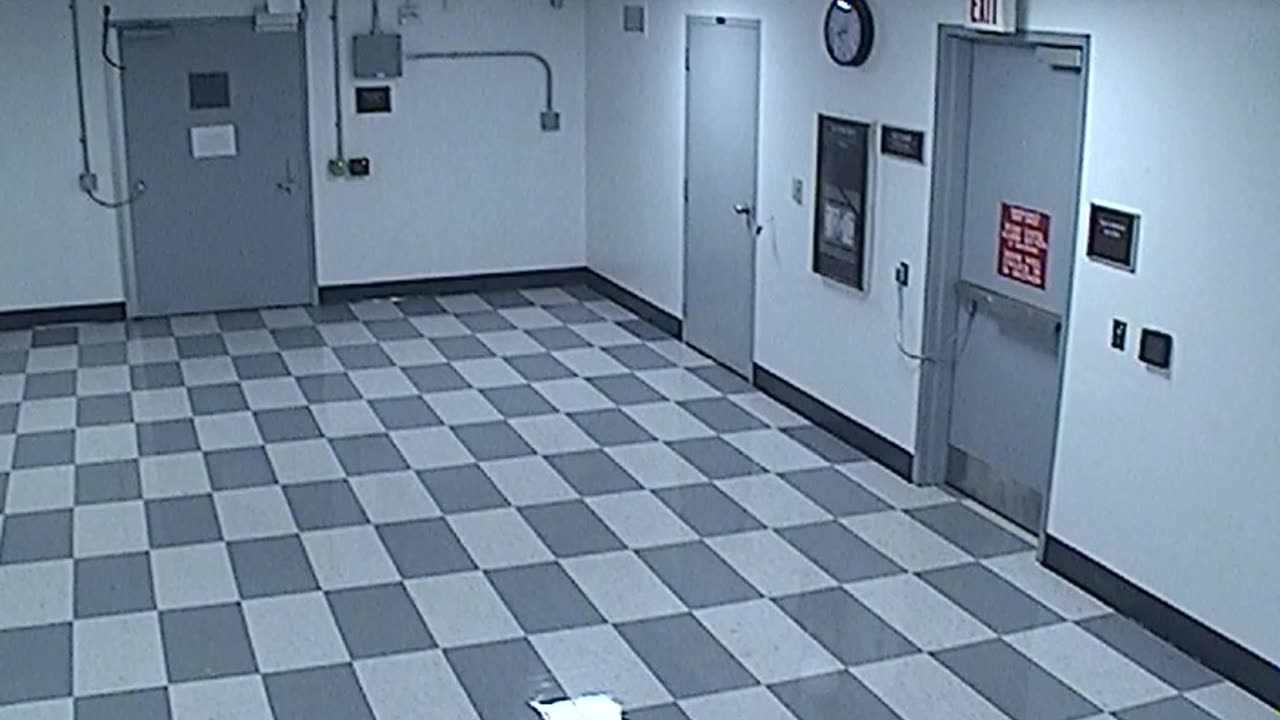 6024RHOBG1G101BLobbyEntry_2021-01-06_07h40min00s983ms.mp4