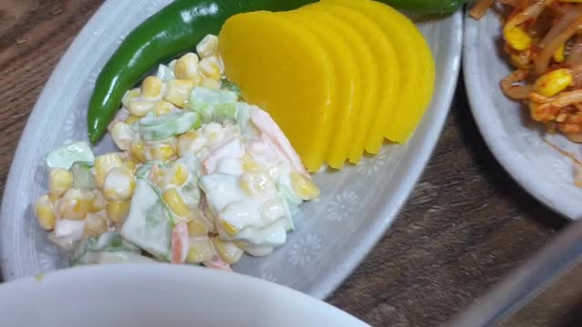 Korean Udon noodle and Ddug-bbog-ki