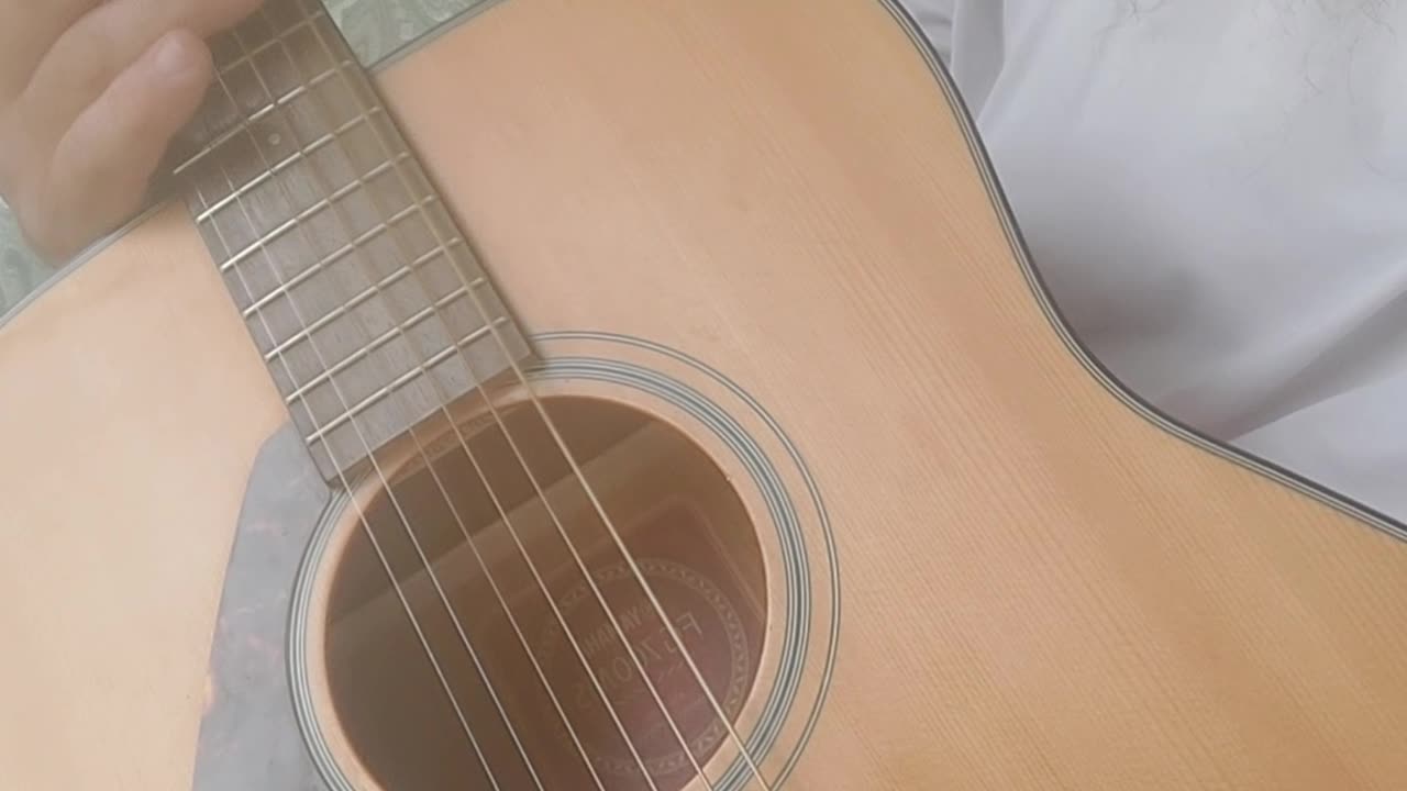 Pickin and a grinin