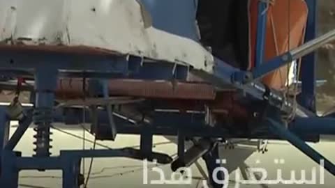 Watch a popcorn seller make his own plane!